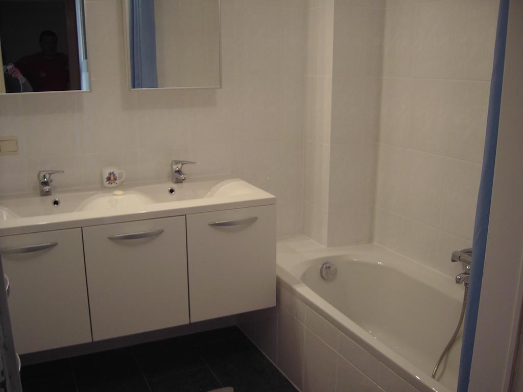 Apartment Hertstraat Ostend Room photo